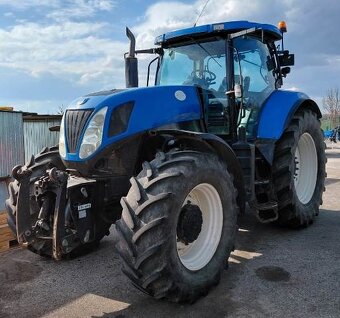 Traktor New Holl T7030 - 2