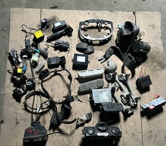 Predam vsetko za 100e Renault Megane 2 - 2