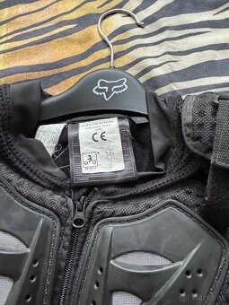 Fox Titan Sport Jacket vo veľkosti L (opica) chránič tela - 2