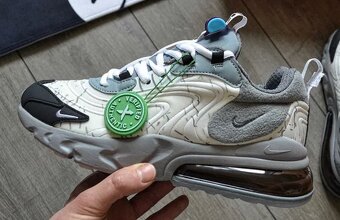 Travis Scott X Nike Air Max 270 React 'Gray' - 2