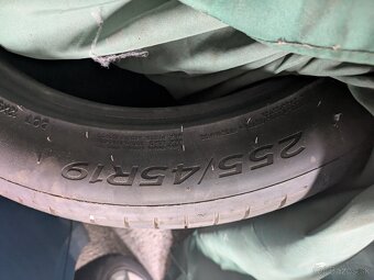 Pneumatiky letné Hankook 255 45 R19 - 2