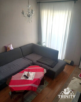 Na predaj tehlový 3-izbový byt s balkónom v meste Nové Zámky - 2