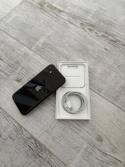 Predám IPhone 11 128GB - 2