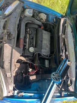 VW Golf 4 - 2
