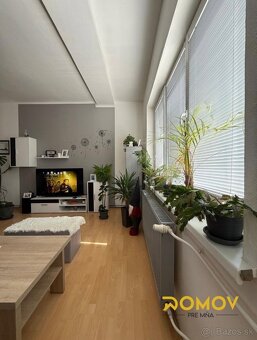 3 izbový byt s balkónom v centre obce - 2