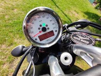 Moto Guzzi v9 Bobber top stav, najazd 4109km - 2