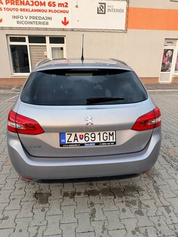 Peugeot 308  1.2 - 2