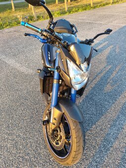 Yamaha FZ8 - 2