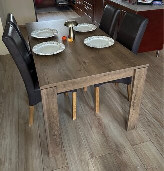 Jedalensky stol, stolicky Jysk - 2