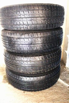 HANKOOK....Zimné Pneumatiky..215/70 r15c.../Záťažové/..6mm - 2