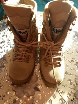 Dámske trekové topánky - 2