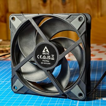 Arctic P12 Max - 120mm PWM vetrak - 2