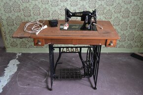 Šijací stroj Lada - Ponořovací 77-11a, rok 1938 + DOKLADY - 2