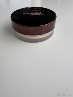 Houglass veil sypky puder - 2