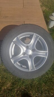 Elektróny 4x100 R15 - 2