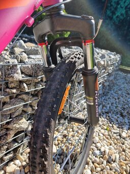 Dievčenský horský bicykel - 2