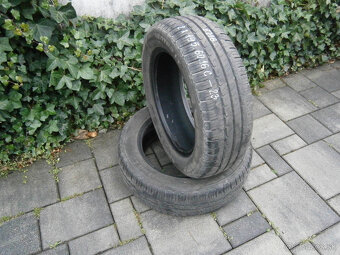 Predám 2x letné pneu Hankook 195/60 R16C 99/97H - 2