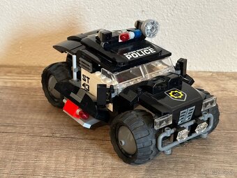 Lego 70808 terenne policajne auto Lego movie - 2