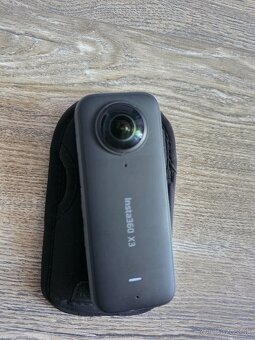 Insta 360 X3 outdoorová kamera - 2