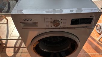 Predam automatickú pracku Siemens dvoj ročná vyborny stav. P - 2
