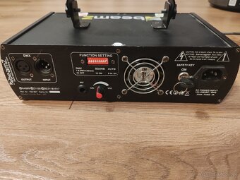 Laser svetelný efekt - 2