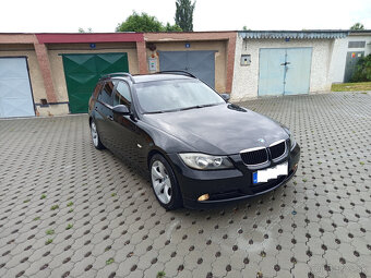 BMW E91 320d Touring 6- st, Manuál - 2