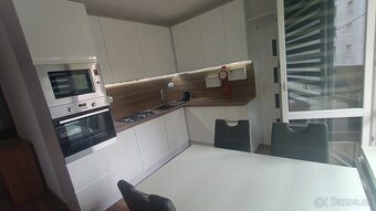 Na prenájom veľký 2 izbový byt Nitra - spodok Klokočiny, skv - 2