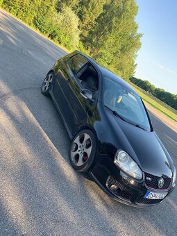 Volkswagen Golf 5 GTI Turbo DSG - 2