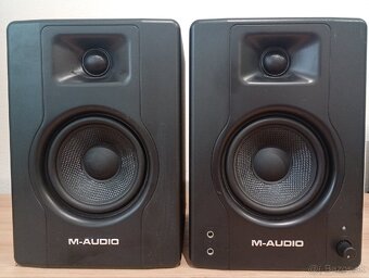 Študiové monitory M-AUDIO aj so stojanmi - 2