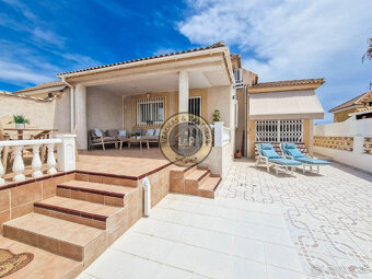 Rodinný dom 3+kk Torrevieja-Los Frutales, Španielsko - 2
