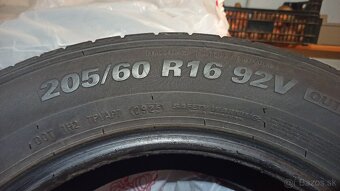 KUMHO 205/60 R16 - 2