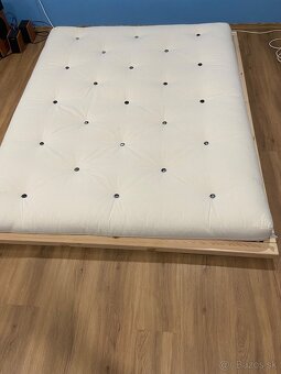 Japonska postel a futon - 2