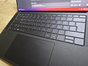 Dell XPS 15 9530 model 2024 v TOP stave s intel arc A370M gr - 2