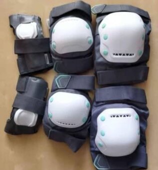 Helma a chrániče - 2