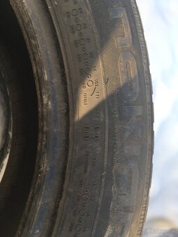 zimne pneumatiky 215/60R17 - 2