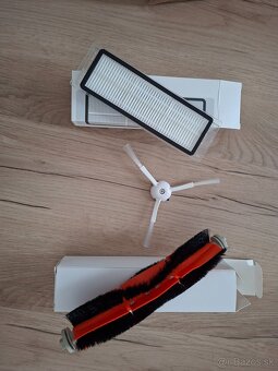 Roboticky vysavac Xiaomi - 2