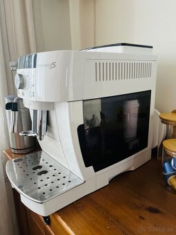 Kávovar delongi - 2