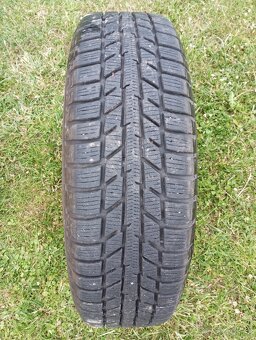 Yokohama 175/65 R15 84T - 2