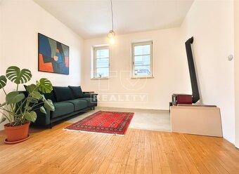 Na predaj 2i apartmán 55m2 v centre Banskej Štiavnice - 2