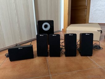 Repráky a subofér značky Trust - 2