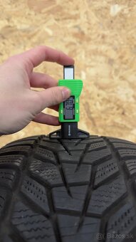 Hankook Winter icept evo3X • 255/55 R19 111V - 2