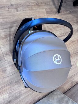 Cybex Cloud Z I-Size Plus + Isofix Základňa - 2