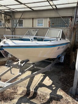 Motorový čln Glastron SSV 189 - 2