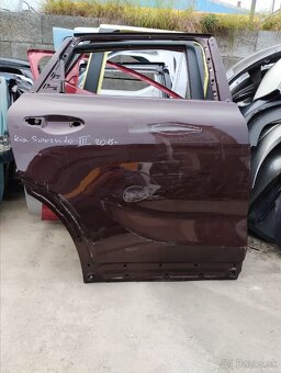 Kia Sorento predné, zadné dvere - 2