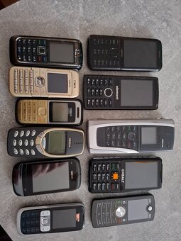 Predám staré telefony - 2