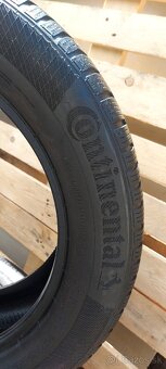 Continental 225/55/R17 - 2