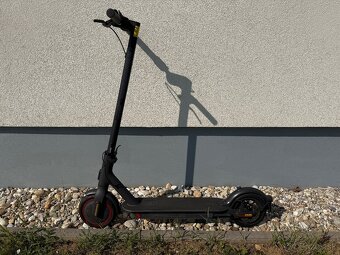 Elektrická kolobežka Xiaomi Mi Scooter Pro 2 | TOP stav - 2