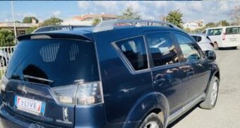 Mitsubishi Outlander 2.0DI-D Instyle 4x4, 7miest, - 2