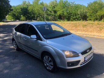 Focus mk2 1.6benzin - 2