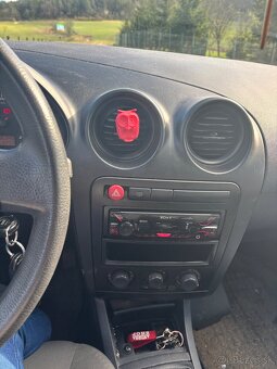 Seat Cordoba1,4 - 2